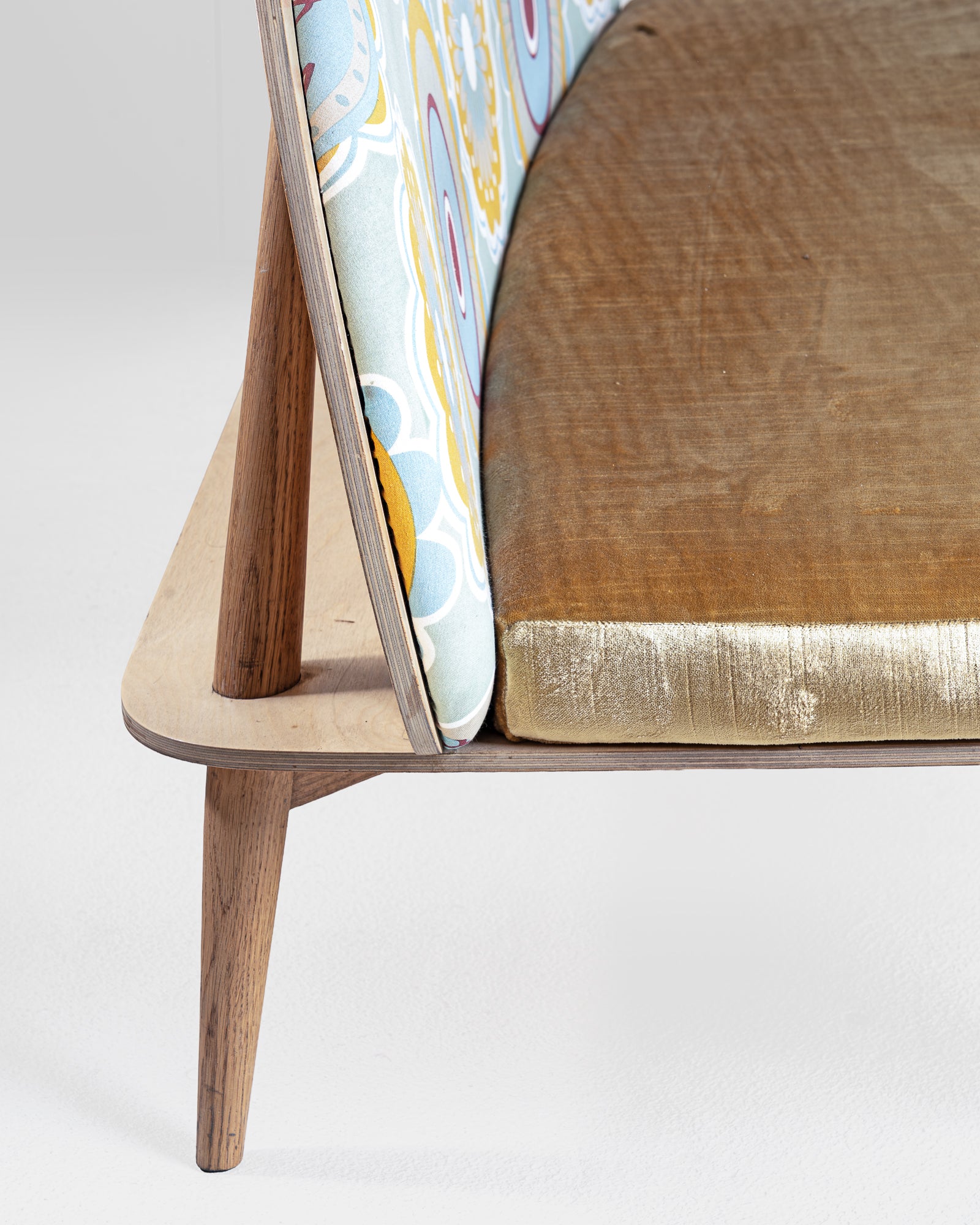 Shelf Double-Seater Sofa