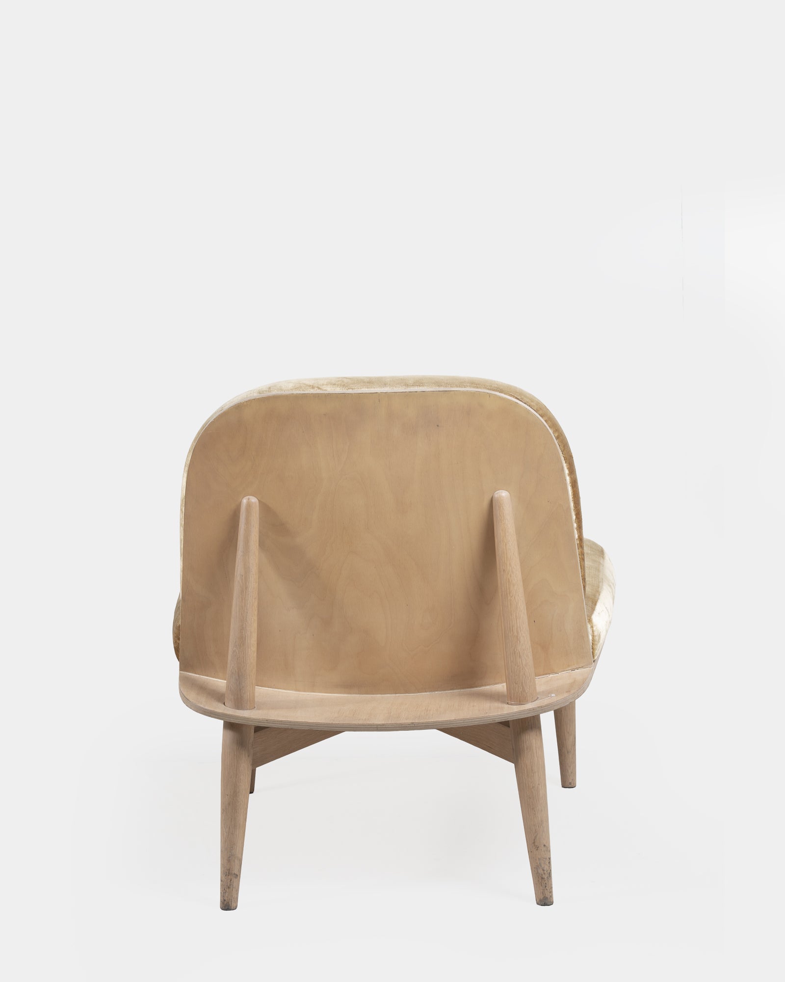 Shelf Single-Seater Chair