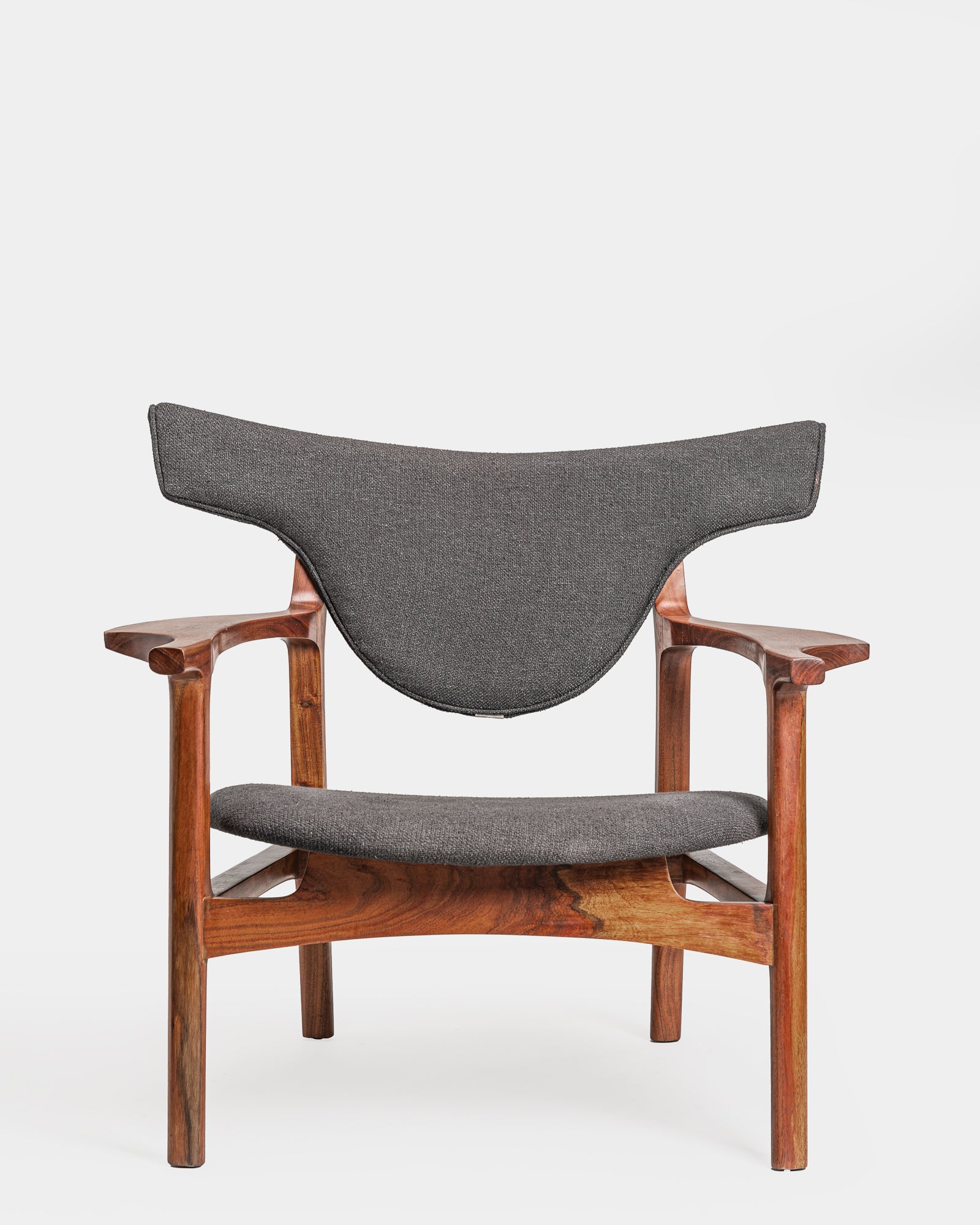 Taurus Lounge Chair