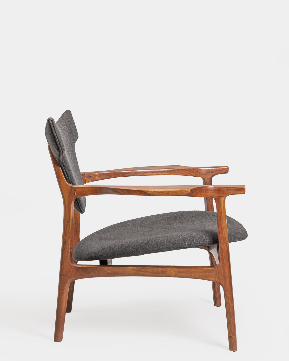 Taurus Lounge Chair