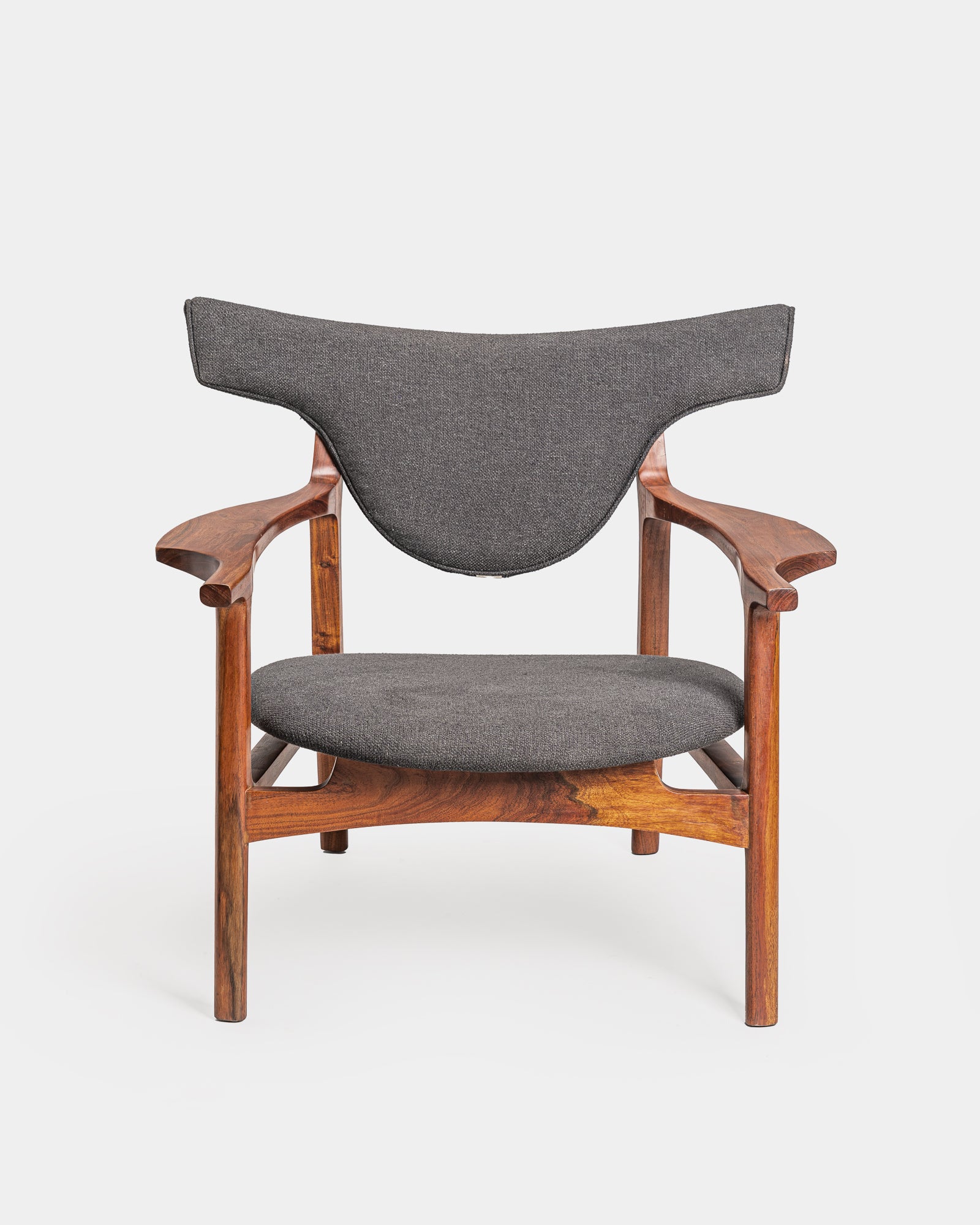 Taurus Lounge Chair