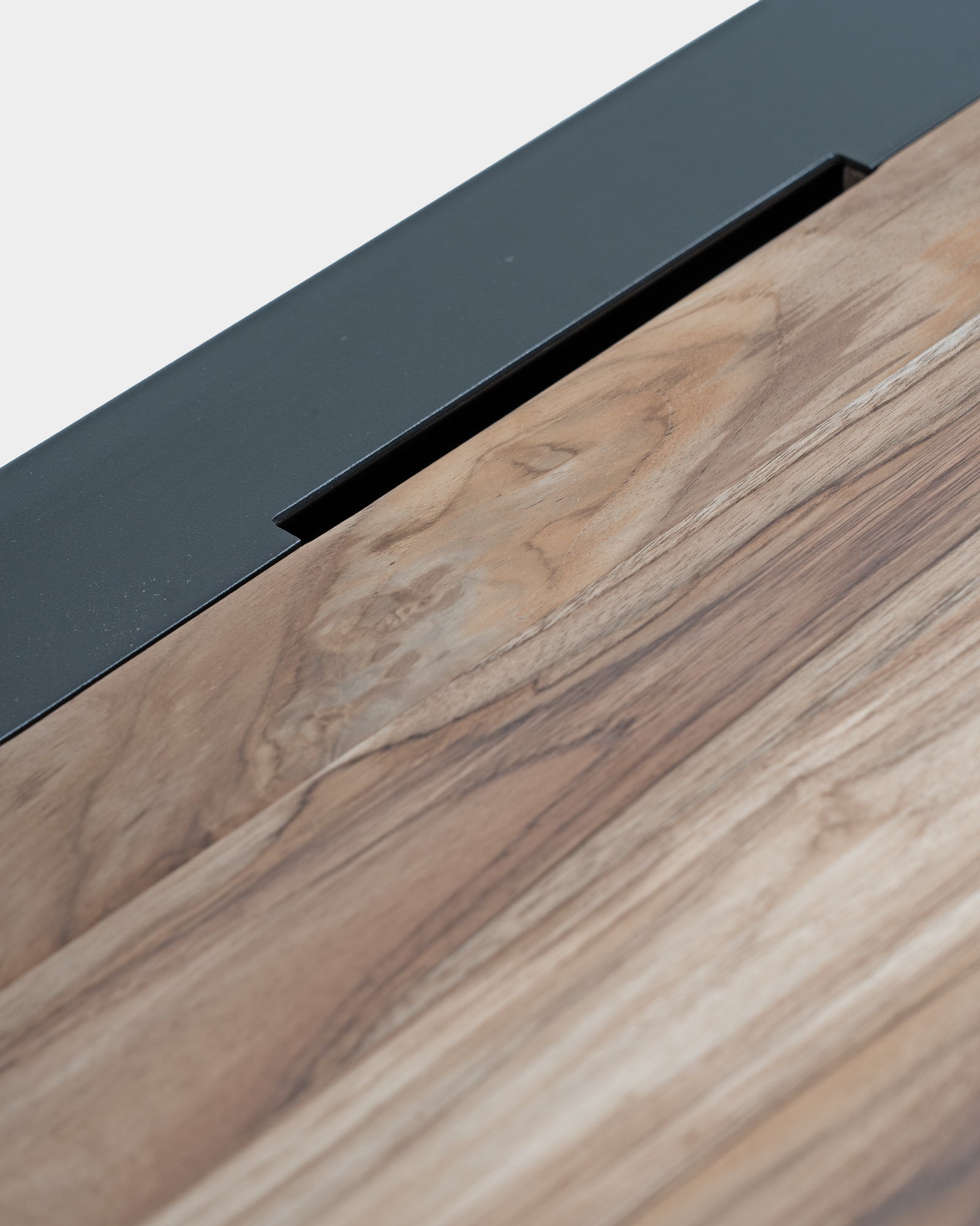 Tip Toe Desk