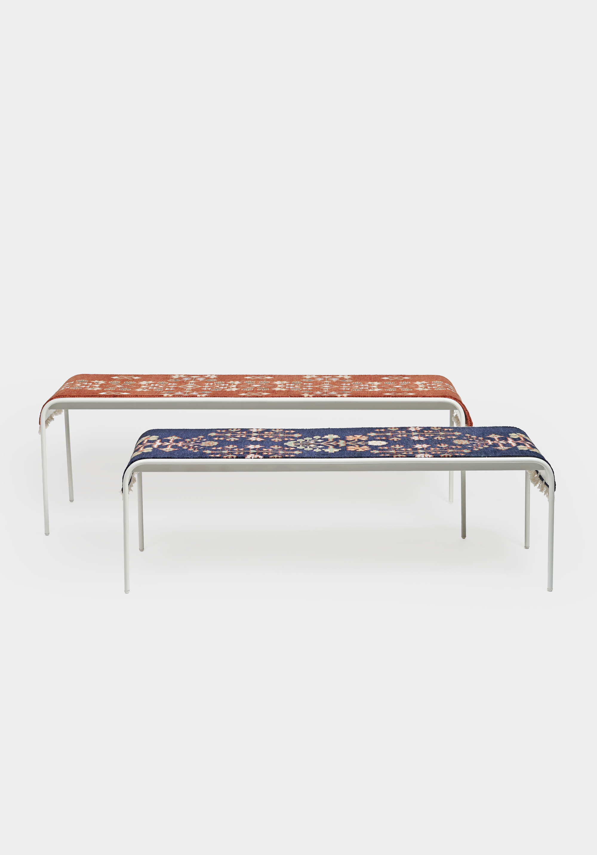 Yasmine Bench