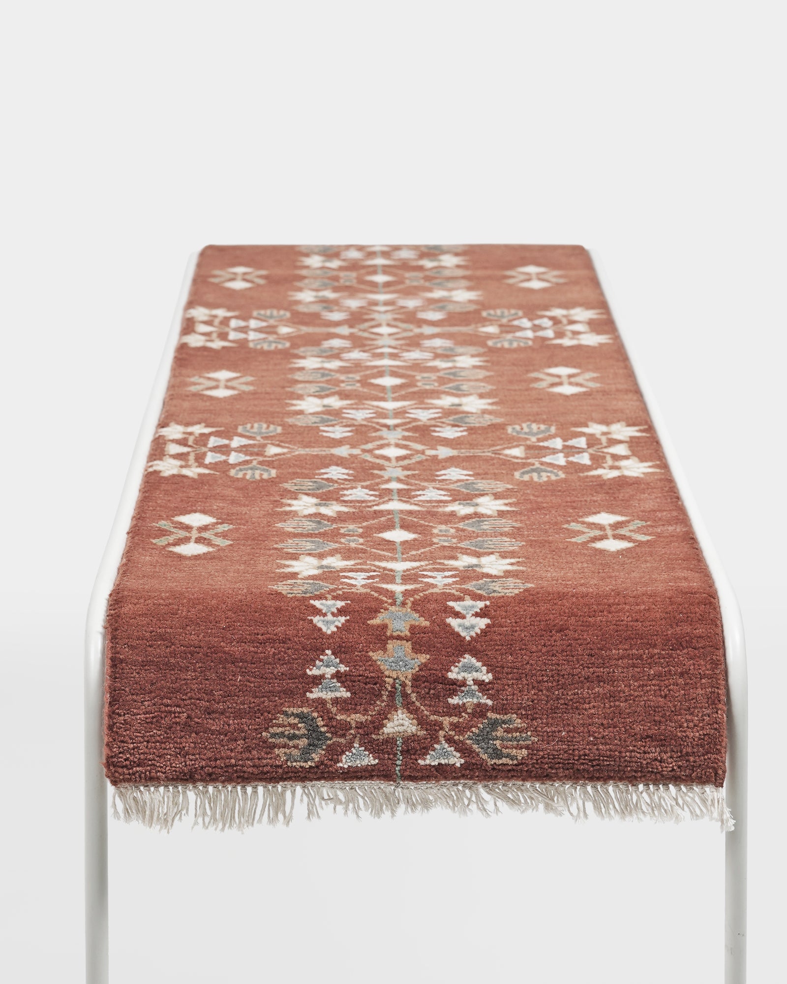 Yasmine Bench